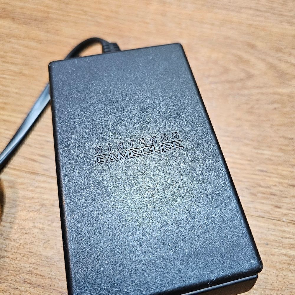 Nintendo Gamecube AC Adapter Power Supply Genuine Brand Made In Japan Excellent - Picture 7 of 11